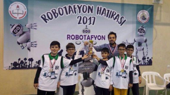 Sakarya BİLSEM, Robot Yarışmasında Türkiye ikincisi oldu